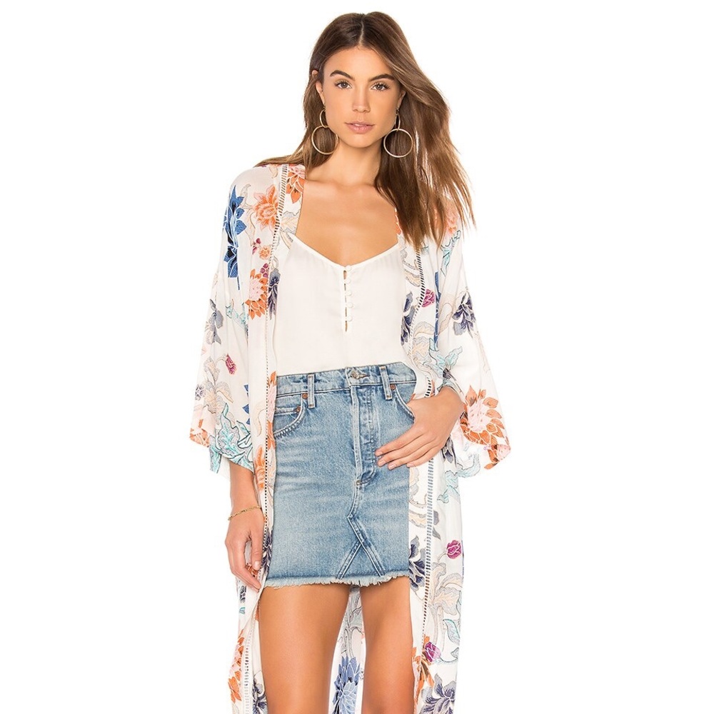 COPY - MINKPINK Kimono